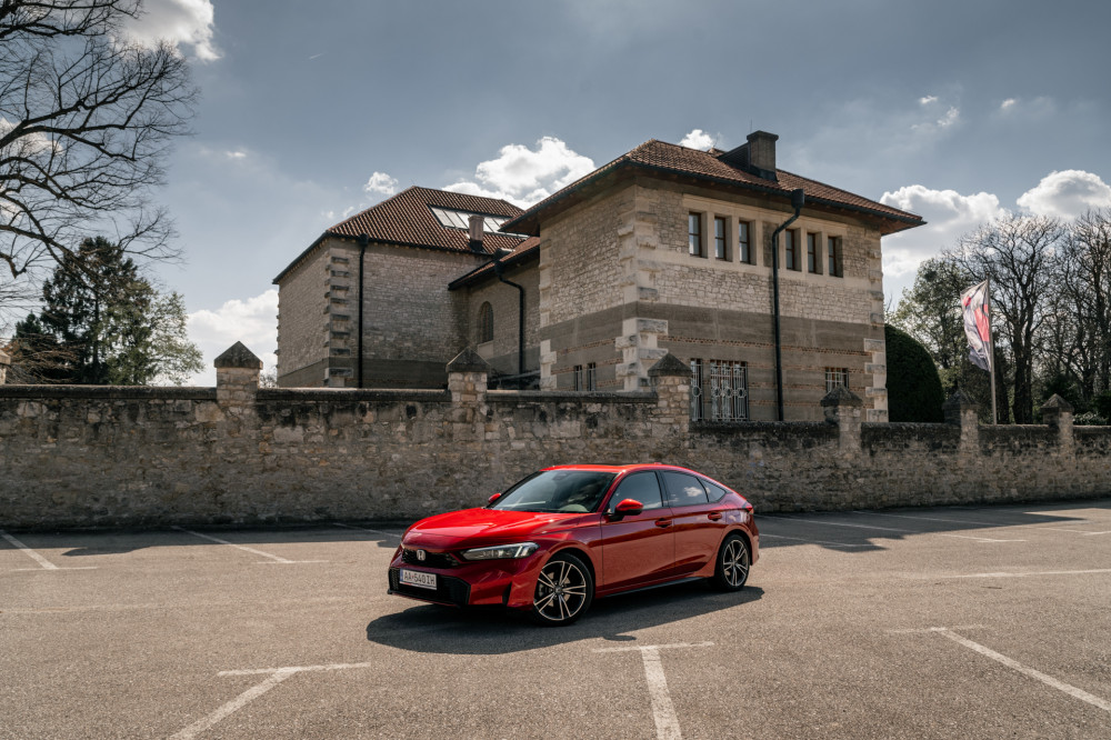 Honda Civic e:HEV Advance 2026